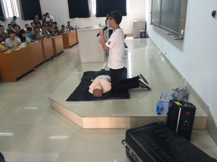 91在线
红十字会急救知识培训 (2) 91在线
红十字会急救知识培训 (2)