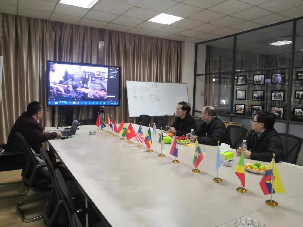 91在线
党委陈为旭书记一行到校友企业福建金泉集团走访调研-5e811a818139580a